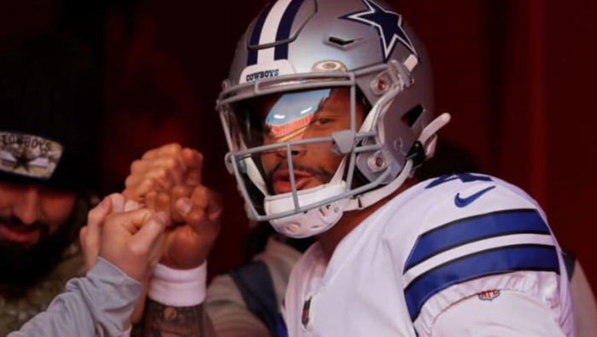 dak fists 